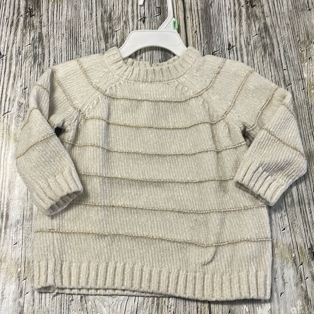 Jessica Simpson sweater